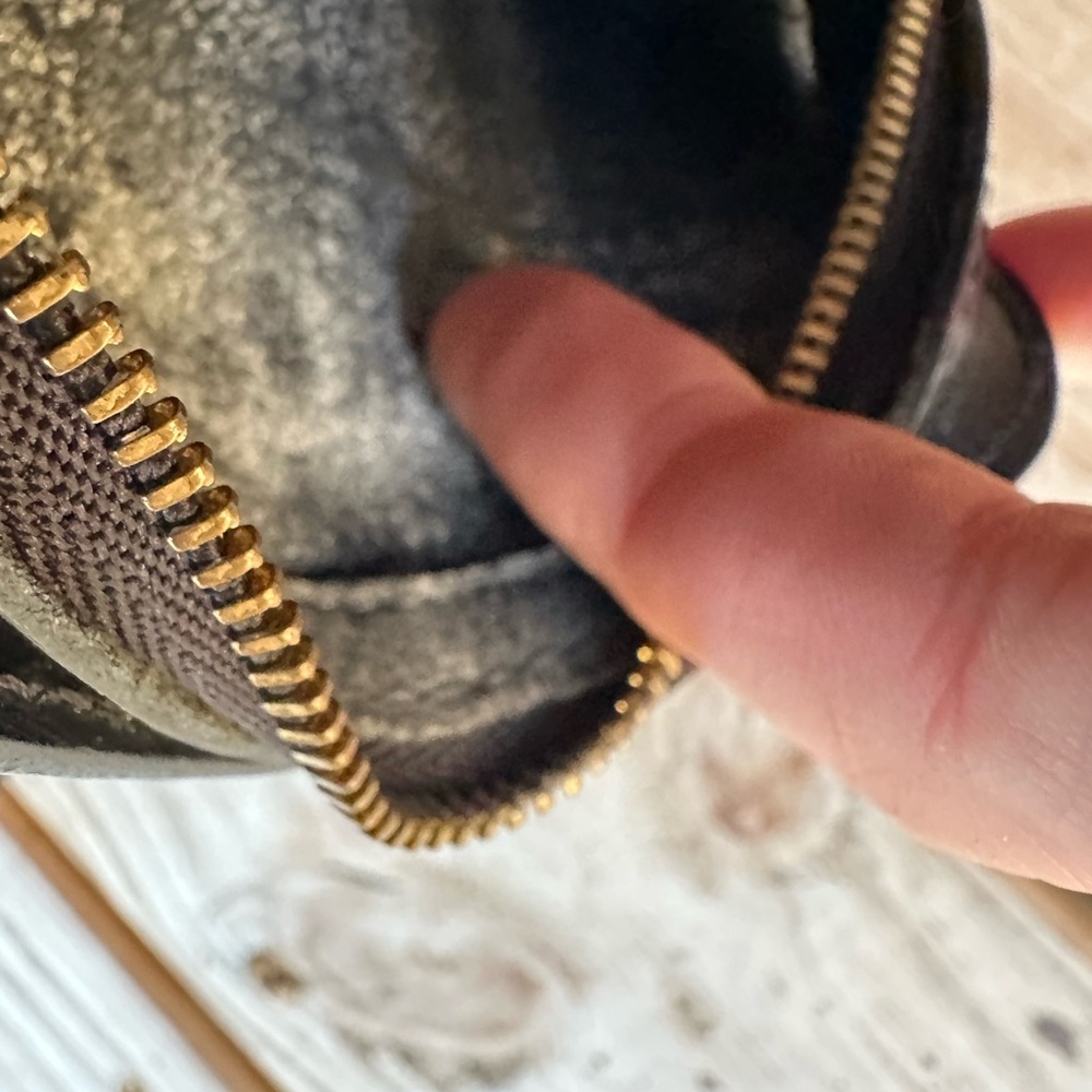 Louis Vuitton Epi leather Dauphine clutch black - Picture 3 of 10
